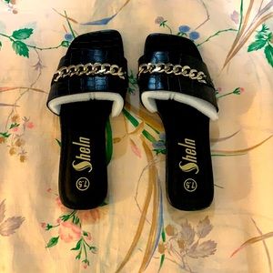 *Host Pick* NIB Black Croco Chain Sandals
